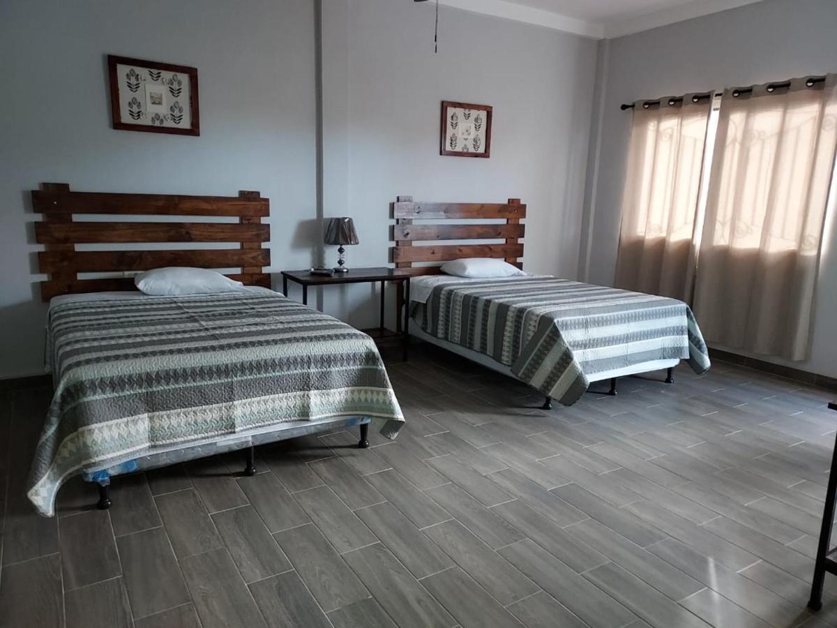 Wally'S Place Эстели Экстерьер фото